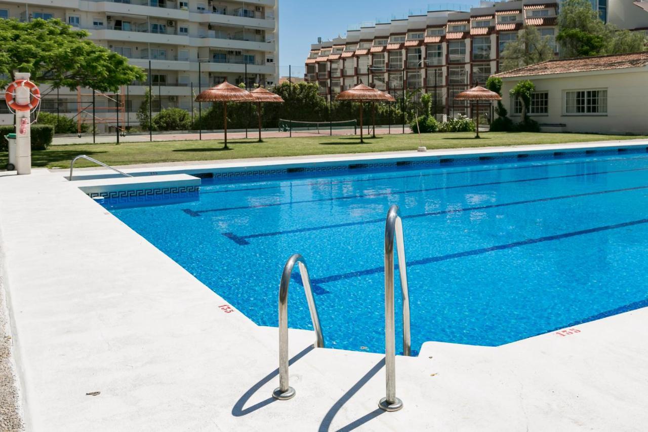 Malagadevacaciones - La Carihuela Palace Торремолинос Экстерьер фото